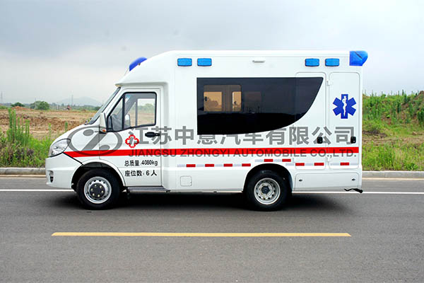 中意SZY5043XJHN依维柯宝迪方舱救护车